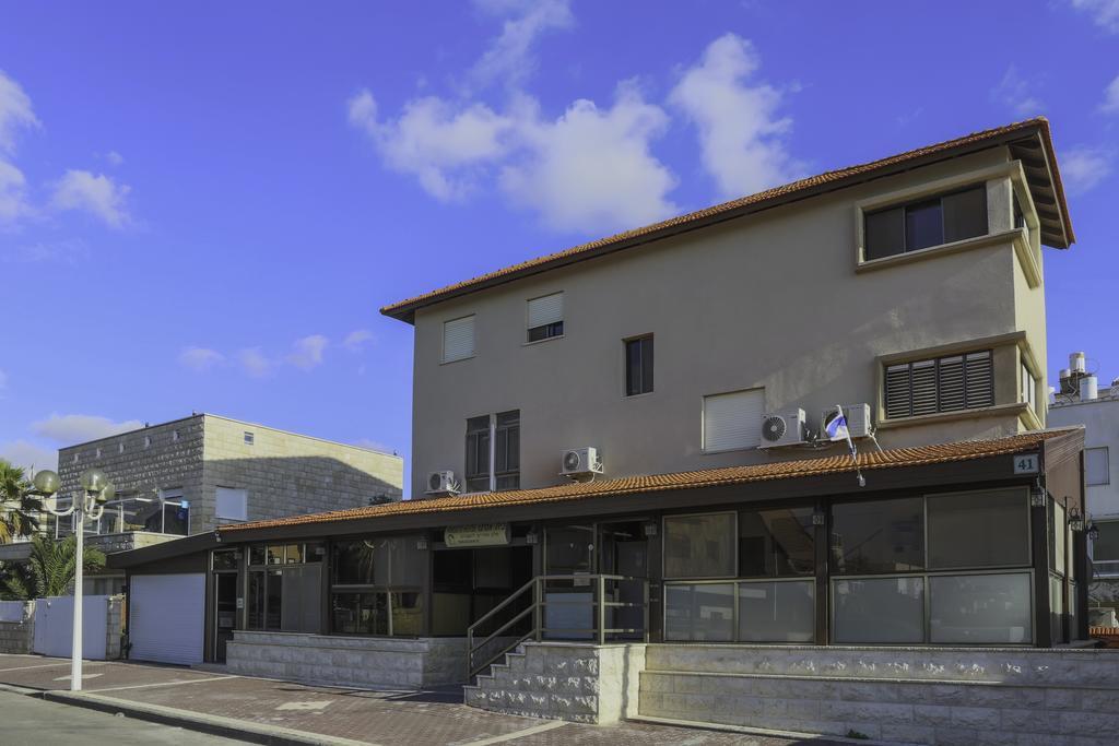 Amigo Hotel On The Beach Nahariya Exterior photo